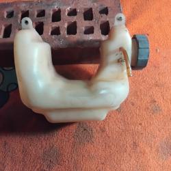 R&eacute;servoir d'essence d&eacute;broussailleuse stihl FS 44