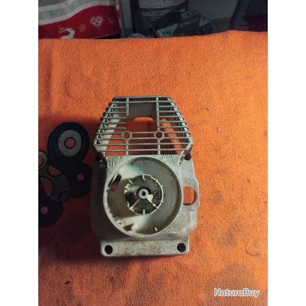 Capot couvercle moteur d�broussailleuse stihl FS 44