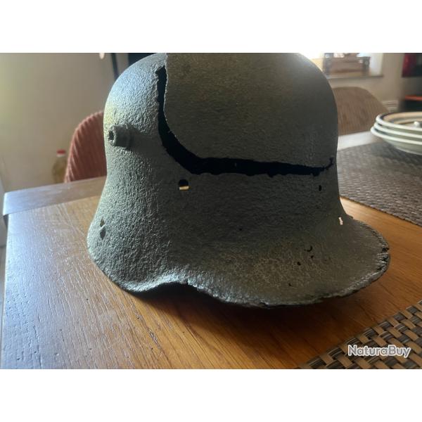 Casque allemand ww1 impact�