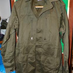 VESTE DE L'ARMEE FRANCAISE S 300 AVEC ETIQUETTE 1965  ,AVEC CAPUCHE ,  TAILLE  MILITAIRE 92 L SOIT 3