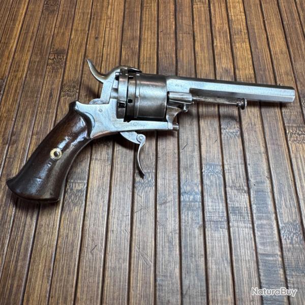BEAU REVOLVER 9 mm � BROCHE 6 COUP