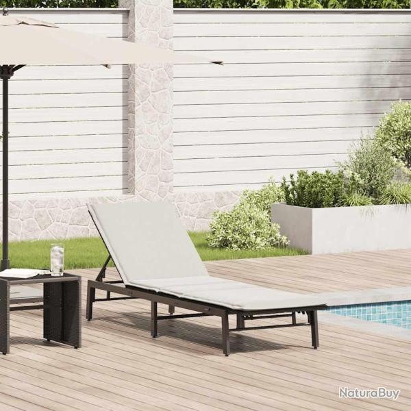 Chaise longue avec coussin en rotin synth�tique noir