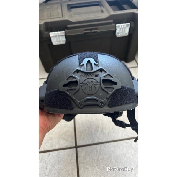 Casque PTS noir tr�s bon �tat