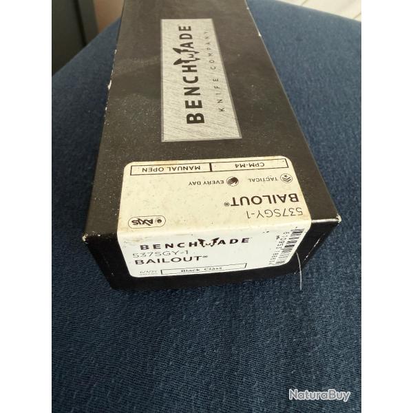 Benchmade Bailout CPM-M4 Partly Serrated