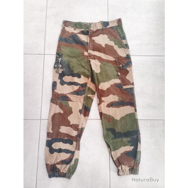 Pantalon camo Taille 88
