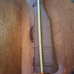 Fourreau dit jambon en cuir Bon &eacute;tat g&eacute;n&eacute;ral Longueur utilisable/  70 cm
