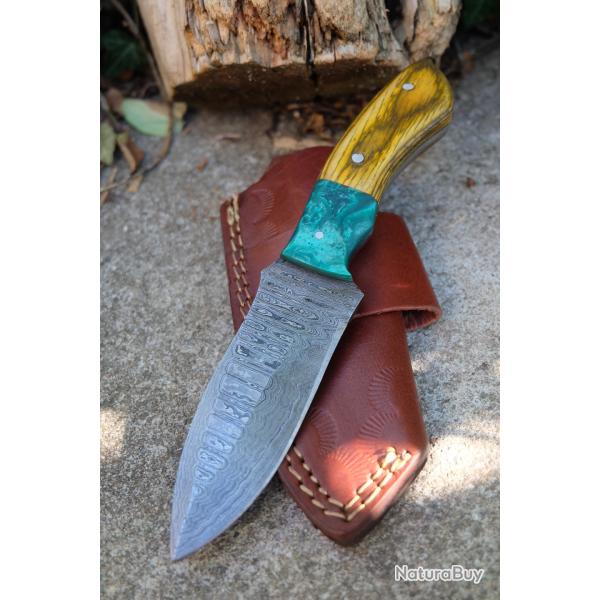 Couteau Skinner Lame Acier Damas 256 Couches Manche Bois/R�sine Etui Cuir Port Horizon F Artisanale1