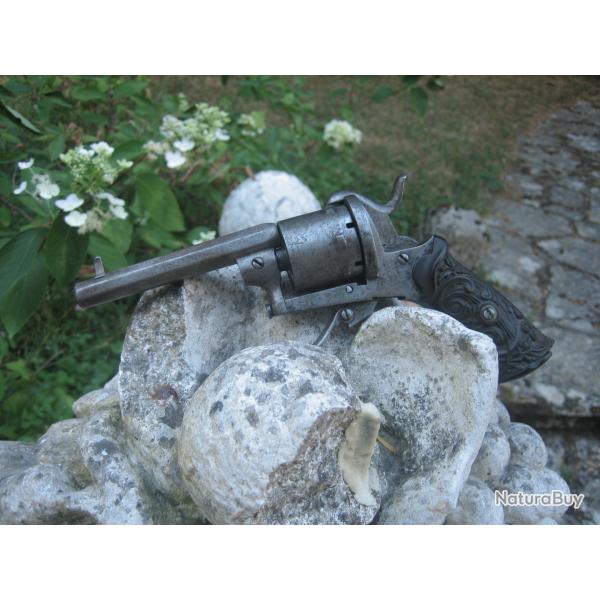 joli revolver Lefaucheux, 7mm a broche, a reprendre/restaurer