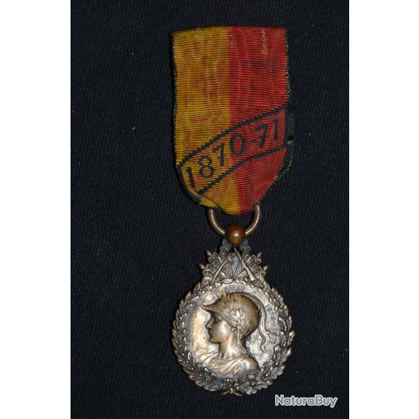 RARE MEDAILLE DES VOLONTAIRES DE L'EST GUERRE 1870/1871 - GRAVEUR E. DROPSY