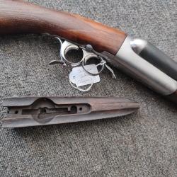 Devant bois en noyer petit mod&egrave;le pour fusil juxtapos&eacute; Id&eacute;al Manufrance &agrave; pontet lunette