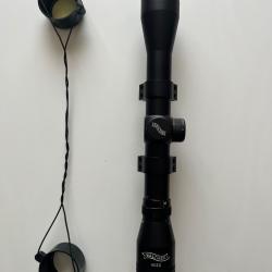 Lunette de vis&eacute;e WALTHER 4x32 - Avec colliers et capuchons - Tr&egrave;s bon &eacute;tat