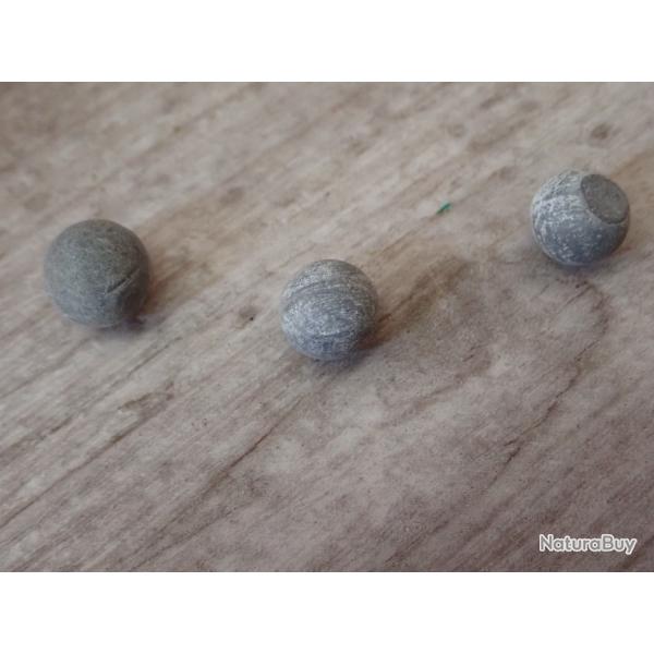 21 Ogives anciennes en plomb pour d�corer vos armes � poudre noire.