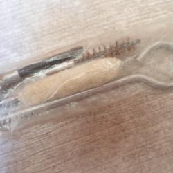 Baguette de nettoyage, tournevis dotation pour revolver Smith & Wesson.