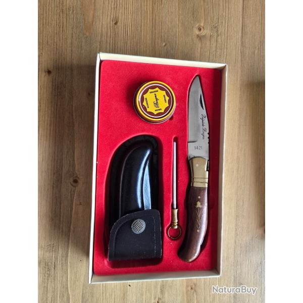 Coffrer Laguiole de chasse bois palissandre incrust�
