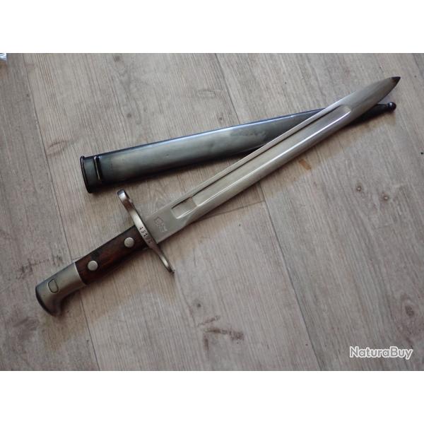 43194 Baionnette Suisse Mdle 1889 modifi� en 1900 avec un ressaut sur lame. Douille de 14 mm !!