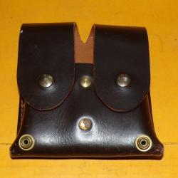 PORTE CHARGEURS EN CUIR MARRON , POUR 2 PIECES , MODELE A DETERMINER   ,ETAT NEUF  VOIR PHOTOS . POU