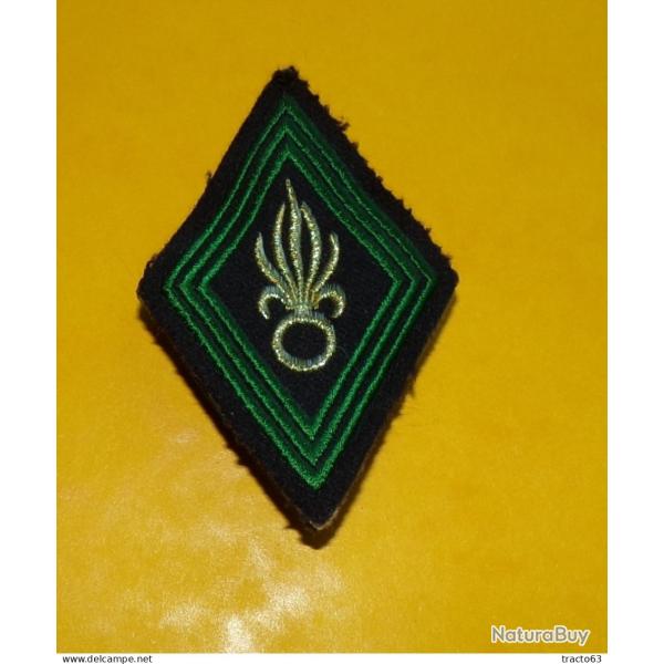 LEGION : LEGION ETRANGERE FRANCAISE FLAMME BLANCHE CAVALERIE� , INSIGNE D'EPAULE EN TISSU�, OBSOLET