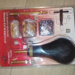 Kit rechargement Pietta cal 44 poudre noire, poire &agrave; poudre, doseur, etc