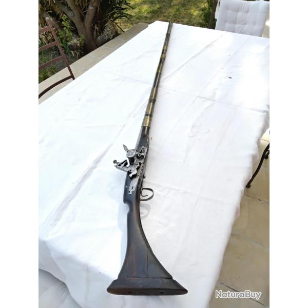 Beau fusil Moukhala � silex