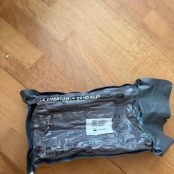 Pansement compressif (bandage isra&eacute;lien)