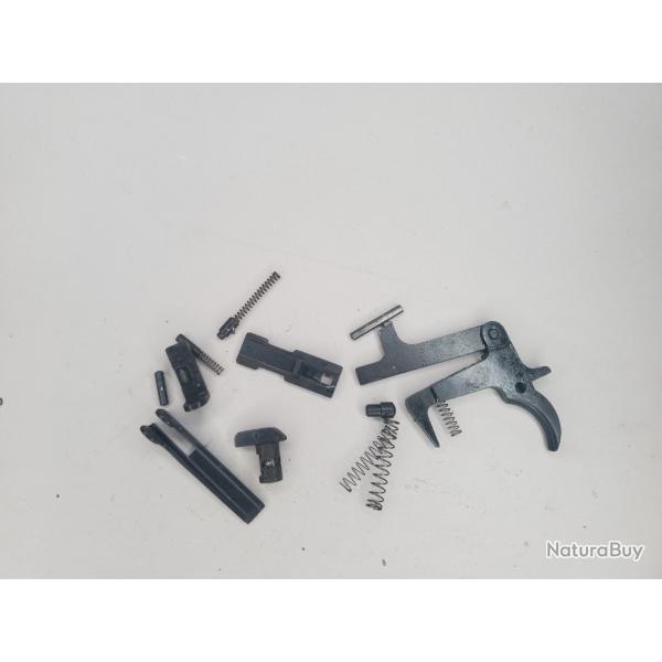 erma em1 usm1 22lr lot pieces sous garde /d�tente n3