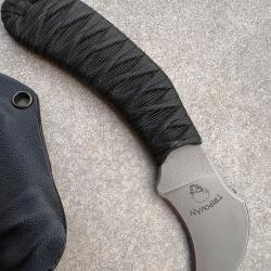 Tripovan Bastinelli knives