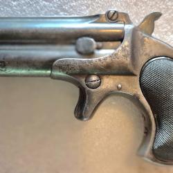 Pistolet DERRINGER remington Num 2. 41 annulaire. Tres bon fonctionnent