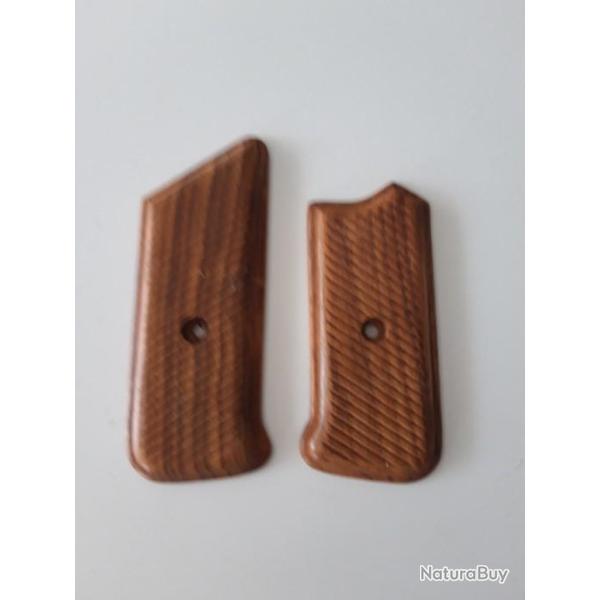 PAIRE DE PLAQUETTES EN BOIS POUR STURMGEWEHR