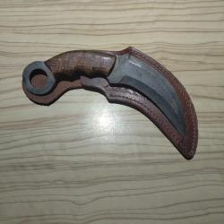 Karambit Damas avec &eacute;tuis