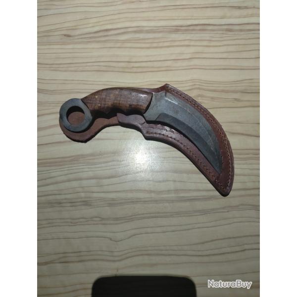 Karambit Damas avec �tuis