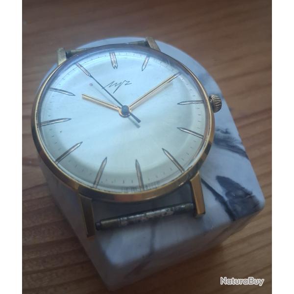 LUCH MONTRE M�CANIQUE ANCIENNE CALIBRE 2209 MADE IN URSS 1970s D�DICACE