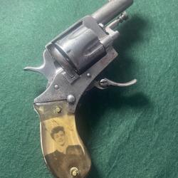 Revolver calibre 320