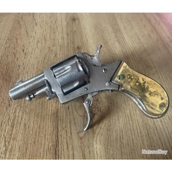 Revolver calibre 320