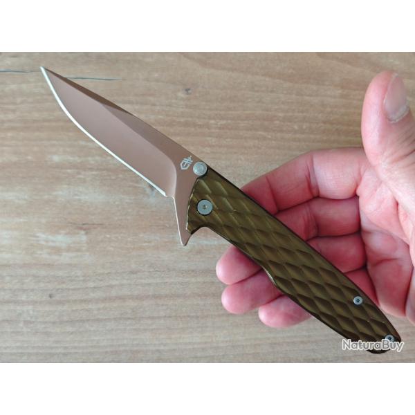 GERBER One-Flip 1910917A, lame finition desert tan et  plaquettes plaquettes en aluminium OD Green.