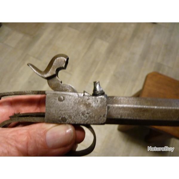Pistolet a poudre noir