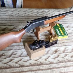 Carabine HARRINGTON & RICHARDSON et viseur point-rouge, calibre 35 Whelen, &eacute;tat proche du neuf.