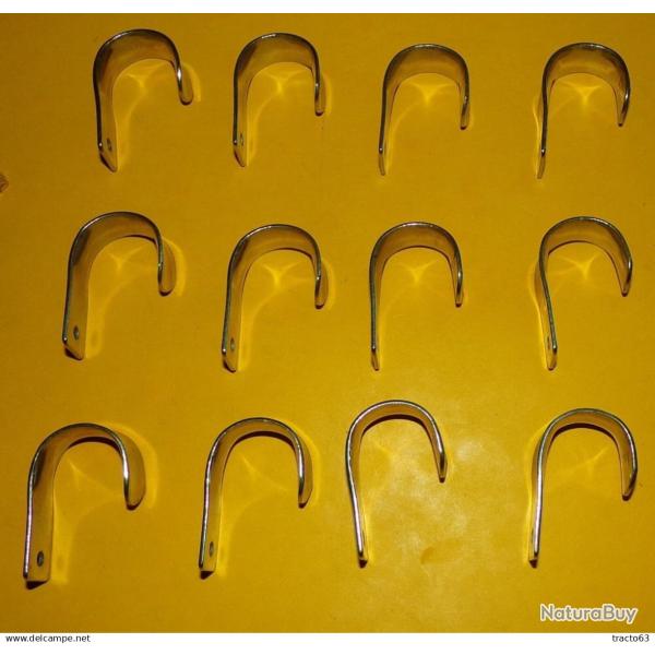 LOT DE 12 ATTACHES BACHES POUR LES VEHICULES MILITAIRES DE L'ARMEE FRANCAISE , BON� ETAT� VOIR PHOTO