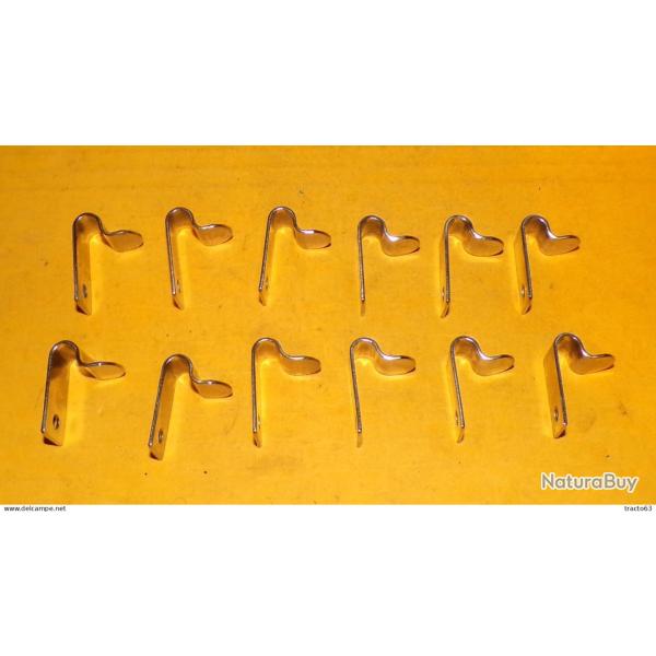 LOT DE 12 ATTACHES COURBEES DE BACHES POUR LES VEHICULES MILITAIRES DE L'ARMEE FRANCAISE , BON  ETAT
