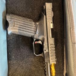 Bull armory axe tomahawk full size gold Glock 17 gen5