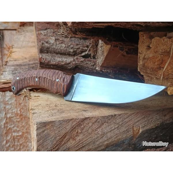 Couteau utilitaire