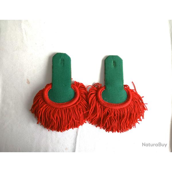 Epaulette - FR184015a Paire d'�paulette de tradition L�gion Etrang�re