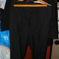 TENUE CIVILE D'UN ANCIEN POILU DECORE DE LA LEGION D'HONNEUR , TENUE COMPRENANT LE PANTALON + LE GIL