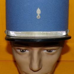 KEPI DE LA CAVALERIE BLINDEE DE L'ARMEE FRANCAISE  , TAILLE  56 , FABRICATION FRANCAISE, ETAT NEUF V