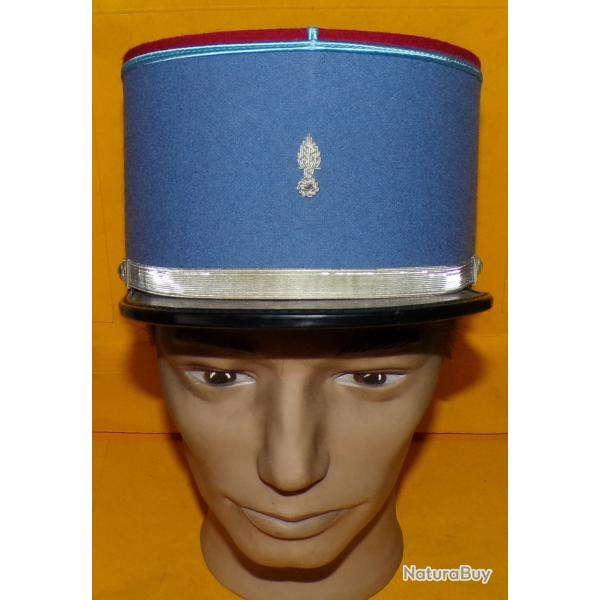 KEPI DE LA CAVALERIE BLINDEE DE L'ARMEE FRANCAISE  , TAILLE  56 , FABRICATION FRANCAISE, ETAT NEUF V