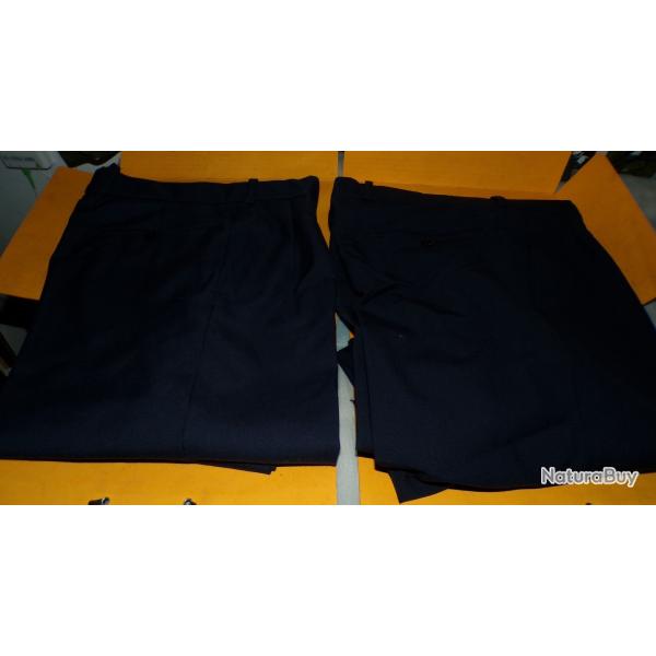 LOT DE 2 PANTALONS MILITAIRE BLEU DE L'ARMEE DE L'AIR FRANCAISE , 1 HIVER ET 1 ETE ,TAILLE 40 EN CIV