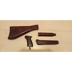 Crosse et garde main vz58