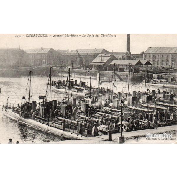 Carte postale Cherbourg Arsenal Maritime Le Poste des Torpilleurs -N�8590