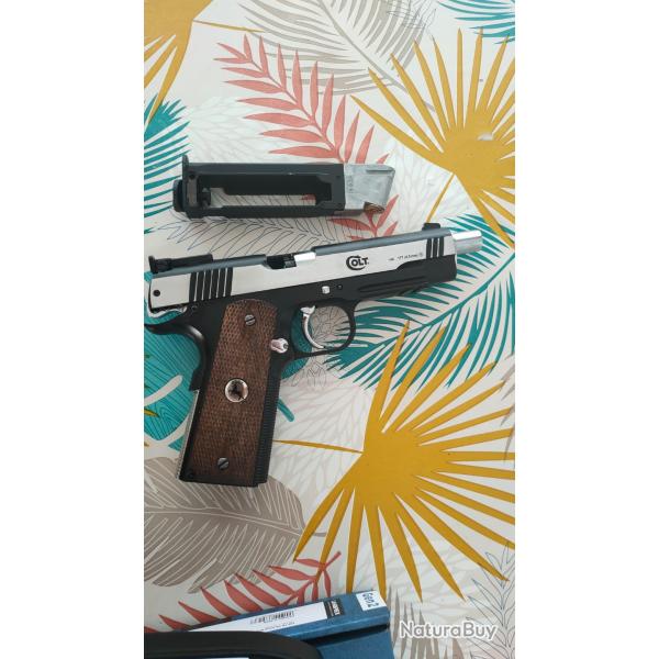 Pistolet SP Combat Classic Dark Ops CO2 4.5mm Colt