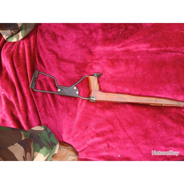 Vend crosse usm1 parachutiste  avec garde mains bois et 1 garde mains ventil� tres bonne etat