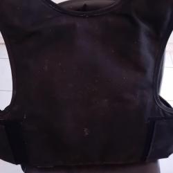 ENCHERE GILET PARE BALLES ET LAMES CROISE NOIR AVEC KEVLAR TAILLE L